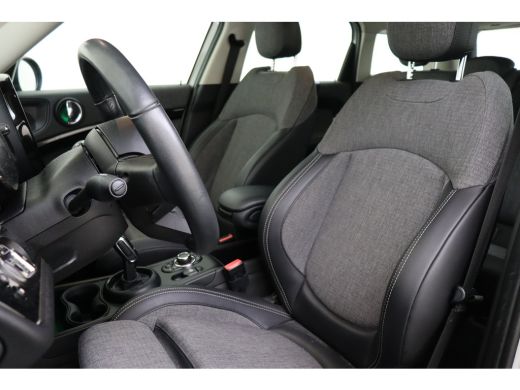 Mini Countryman Cooper Classic Automaat / Achteruitrijcamera / LED / Comfortstoelen / Airconditioning / Cruise Co... ActivLease financial lease