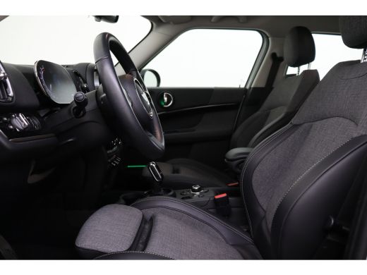 Mini Countryman Cooper Classic Automaat / Achteruitrijcamera / LED / Comfortstoelen / Airconditioning / Cruise Co... ActivLease financial lease