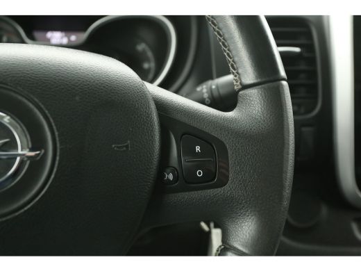 Opel Vivaro 1.6 CDTI L2H1 | Airco | Cruise | Camera | 3-Zits | Navi | Parkeersens. ActivLease financial lease