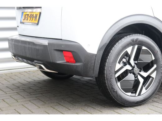 Peugeot 2008 1.2 PURETECH 130PK ALLURE PACK AUTOMAAT / NAVI / LEDER / CLIMA / LED / PDC / 17" LMV / CAMERA / W... ActivLease financial lease