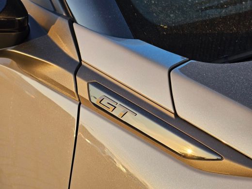 Peugeot 2008 GT 1.2 Hybrid 136 PK Schuif/Kantel Dak | Apple Carplay/Android Auto | Keyless Entry & Start ActivLease financial lease