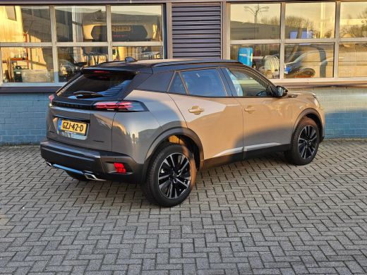 Peugeot 2008 GT 1.2 Hybrid 136 PK Schuif/Kantel Dak | Apple Carplay/Android Auto | Keyless Entry & Start ActivLease financial lease