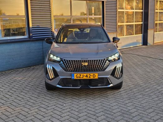 Peugeot 2008 GT 1.2 Hybrid 136 PK Schuif/Kantel Dak | Apple Carplay/Android Auto | Keyless Entry & Start ActivLease financial lease