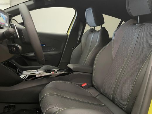 Peugeot 208 1.2 Hybrid 110 e-DCS6 GT Navigatie | Camera V+A | Climate | Cruise | Apple Carplay/Android Auto | ActivLease financial lease