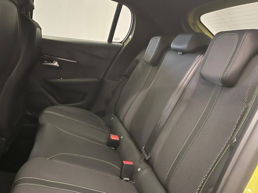 Peugeot 208 1.2 Hybrid 110 e-DCS6 GT Navigatie | Camera V+A | Climate | Cruise | Apple Carplay/Android Auto | ActivLease financial lease