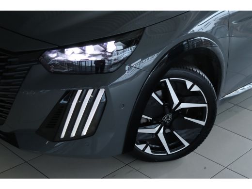 Peugeot 208 1.2 Hybrid 145 e-DCS6 GT | VERWACHT | Adapt. Cruise | Panoramadak | 360 Camera | Navi | Carplay |... ActivLease financial lease