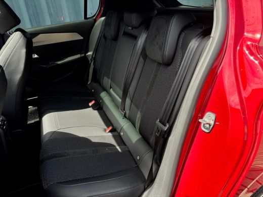 Peugeot 308 1.6 Plug-in Hybrid 180 GT Schuif kantel dak | Adeptieve cruise control | Standkachel | Achteruitr... ActivLease financial lease