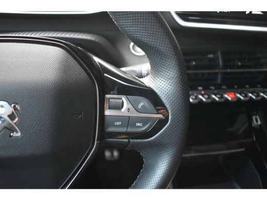 Peugeot e-208 EV GT 350 50 kWh 3 Fase 87%SOH! | 3D Navigatie | Sfeerverlichting | Dodehoek-Detectie | Keyless-S... ActivLease financial lease