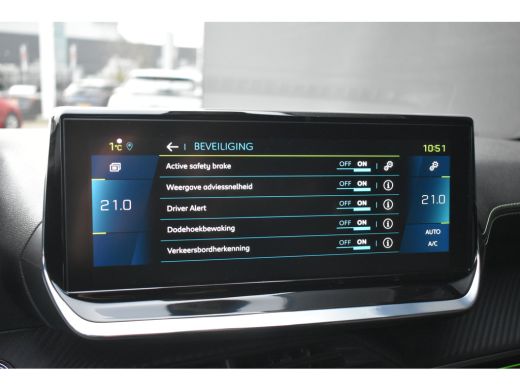 Peugeot e-208 EV GT 350 50 kWh 3 Fase 87%SOH! | 3D Navigatie | Sfeerverlichting | Dodehoek-Detectie | Keyless-S... ActivLease financial lease