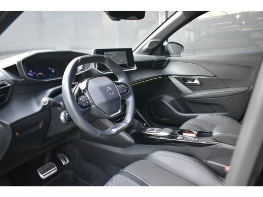 Peugeot e-208 EV GT 350 50 kWh 3 Fase 87%SOH! | 3D Navigatie | Sfeerverlichting | Dodehoek-Detectie | Keyless-S... ActivLease financial lease
