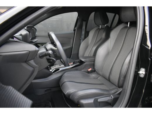 Peugeot e-208 EV GT 350 50 kWh 3 Fase 87%SOH! | 3D Navigatie | Sfeerverlichting | Dodehoek-Detectie | Keyless-S... ActivLease financial lease