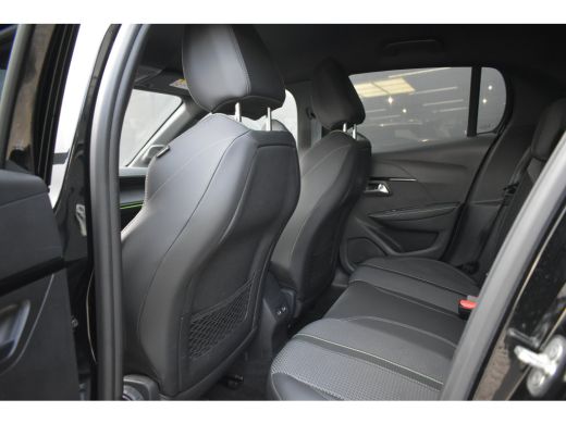 Peugeot e-208 EV GT 350 50 kWh 3 Fase 87%SOH! | 3D Navigatie | Sfeerverlichting | Dodehoek-Detectie | Keyless-S... ActivLease financial lease