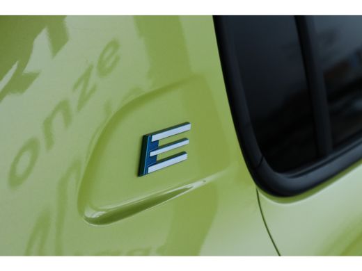 Peugeot e-208 GT | Adaptieve cruise control met Stop&Go functie | Elektrische parkeerrem | Elektrische parkeerrem ActivLease financial lease