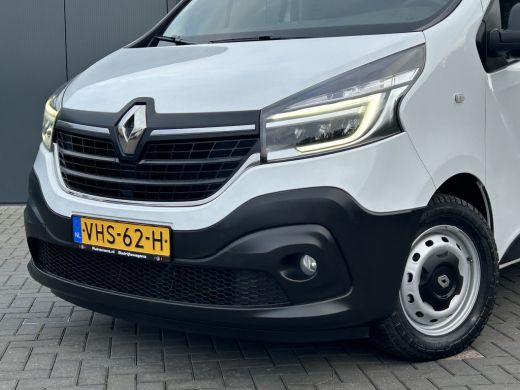 Renault Trafic 2.0 dCi 146 PK / L2H1 / 1e EIG. / AUTOMAAT / SORTIMO INRICHTING / TREKHAAK / AIRCO / CRUISE / BLU... ActivLease financial lease