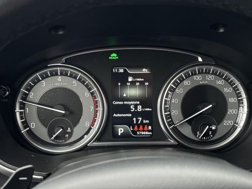 Suzuki Vitara 1.5 Hybrid Style **DODEHOEK DETECTIE/ KEYLESS/ ADAPTIEF CRUISE CONTROL/ 36 MAANDEN GARANTIE** ActivLease financial lease