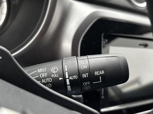 Suzuki Vitara 1.5 Hybrid Style **DODEHOEK DETECTIE/ KEYLESS/ ADAPTIEF CRUISE CONTROL/ 36 MAANDEN GARANTIE** ActivLease financial lease