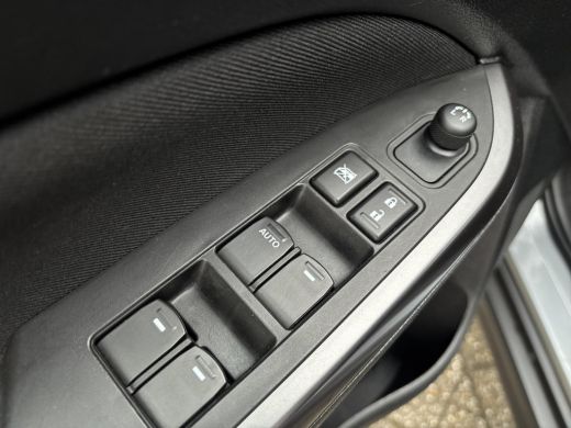 Suzuki Vitara 1.5 Hybrid Style **DODEHOEK DETECTIE/ KEYLESS/ ADAPTIEF CRUISE CONTROL** ActivLease financial lease