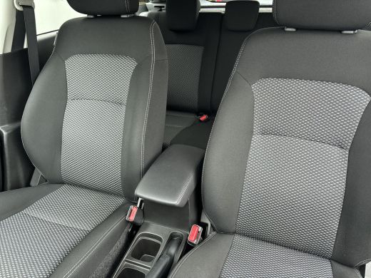 Suzuki Vitara 1.5 Hybrid Style **DODEHOEK DETECTIE/ KEYLESS/ ADAPTIEF CRUISE CONTROL/ 36 MAANDEN GARANTIE** ActivLease financial lease