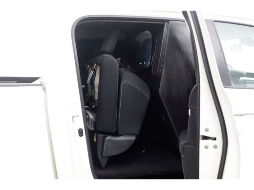 Toyota Hilux 2.4 D-4D-F 150pk E6 4WD 4x4 Automaat Double Cab Airco/Camera 11-2019 ActivLease financial lease