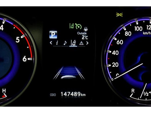 Toyota Hilux 2.4 D-4D-F 150pk E6 4WD 4x4 Automaat Double Cab Airco/Camera 11-2019 ActivLease financial lease