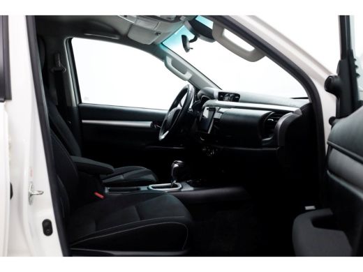 Toyota Hilux 2.4 D-4D-F 150pk E6 4WD 4x4 Automaat Double Cab Airco/Camera 11-2019 ActivLease financial lease