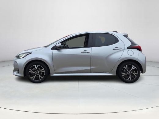 Toyota Yaris 1.5 Hybrid 115 Dynamic Comfort Pack | NL Auto | Apple CarPlay | Blindspot| Rijklaar incl. garantie | ActivLease financial lease
