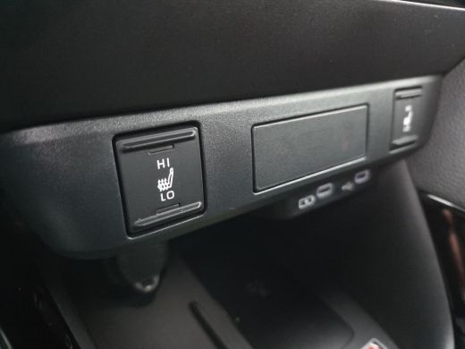 Toyota Yaris 1.5 Hybrid 115 Dynamic Comfort Pack | NL Auto | Apple CarPlay | Blindspot| Rijklaar incl. garantie | ActivLease financial lease