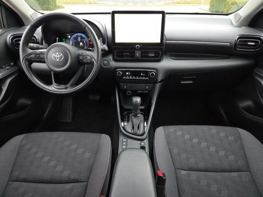 Toyota Yaris 1.5 Hybrid 115 Dynamic Comfort Pack | NL Auto | Apple CarPlay | Blindspot| Rijklaar incl. garantie | ActivLease financial lease
