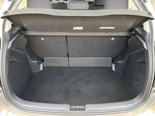 Toyota Yaris 1.5 Hybrid Dynamic | Navigatie | Licht metalen velgen | LED koplampen | Keyless entry | ActivLease financial lease