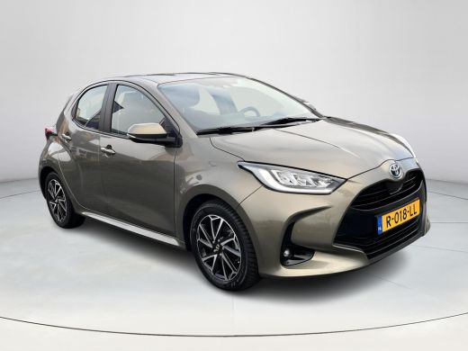 Toyota Yaris 1.5 Hybrid Dynamic | Navigatie | Licht metalen velgen | LED koplampen | Keyless entry | ActivLease financial lease