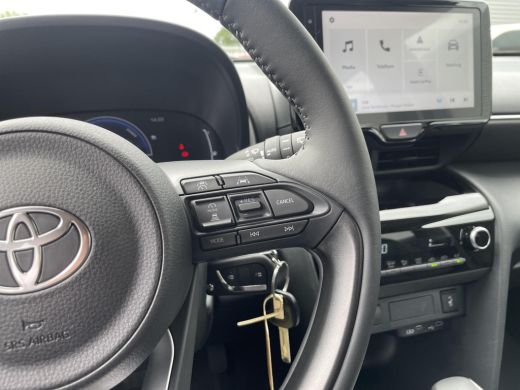 Toyota Yaris Cross 1.5 Hybrid 115 Active Comfort Pack ActivLease financial lease