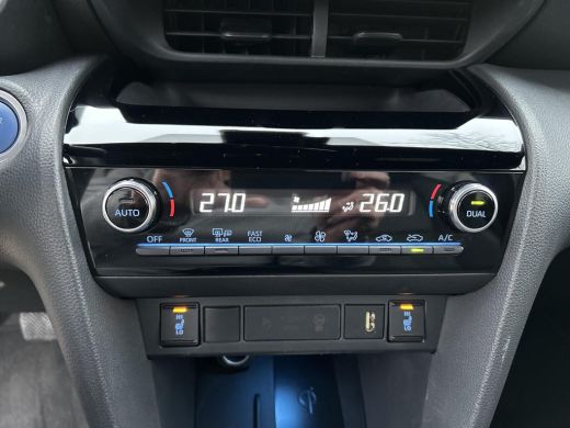 Toyota Yaris Cross 1.5 Hybrid Adventure ActivLease financial lease