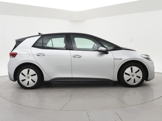 Volkswagen ID.3 PRO 58 KWH + SFEERVERLICHTING | ADAPTIVE CRUISE | STUUR / STOELVERWARMING ActivLease financial lease