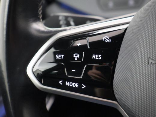 Volkswagen ID.3 PRO 58 KWH + SFEERVERLICHTING | ADAPTIVE CRUISE | STUUR / STOELVERWARMING ActivLease financial lease