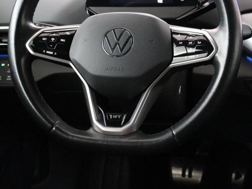 Volkswagen ID.4 First 77 kWh | Trekhaak | Stoel & stuurverwarming | Adaptive cruise | Camera | Carplay | Half led... ActivLease financial lease
