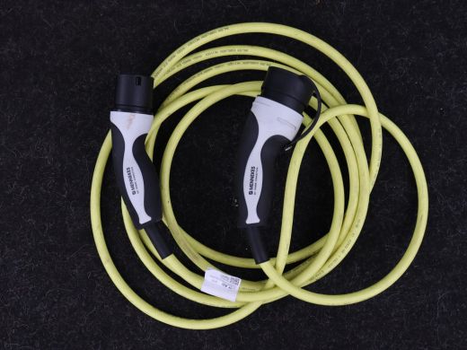 Volkswagen ID.4 First 77 kWh | Trekhaak | Stoel & stuurverwarming | Adaptive cruise | Camera | Carplay | Half led... ActivLease financial lease