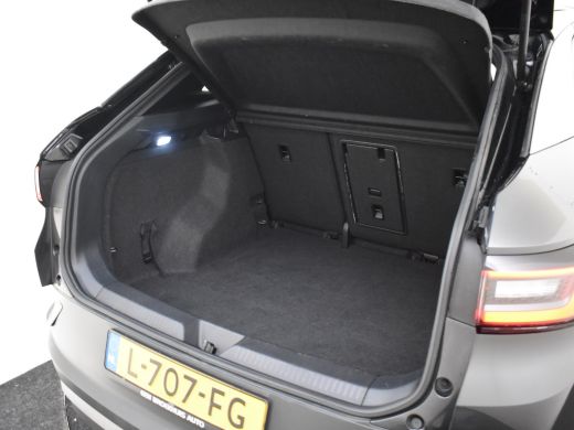 Volkswagen ID.4 Max 77 kWh 204pk | Trekhaak | Camera l SOH 92% l Led koplampen | Navigatie |  Stuur+stoelverwarmi... ActivLease financial lease