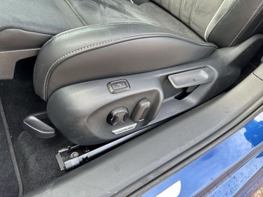 Volkswagen Passat Variant 2.0 TDI 110kW DSG7 Elegance | 150 pk | Trekhaak | DIESEL | Automaat |Massage Stoelen  | L... ActivLease financial lease