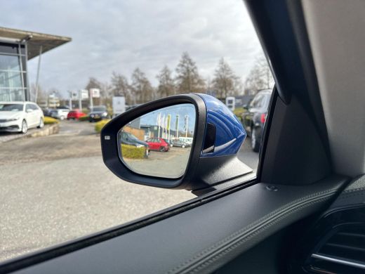 Volkswagen Passat Variant 2.0 TDI 110kW DSG7 Elegance | 150 pk | Trekhaak | DIESEL | Automaat |Massage Stoelen  | L... ActivLease financial lease