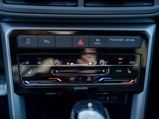 Volkswagen T-Cross 1.0 TSI 110Pk Style | Keyless | Camera | Navi | Apple Carplay/ Android Auto | Prijs Rijklaar!! ActivLease financial lease