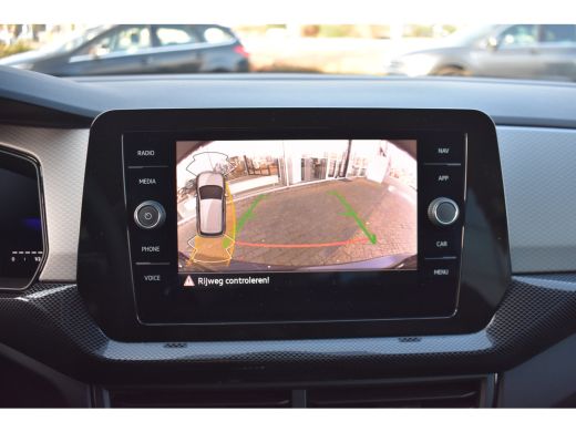 Volkswagen T-Cross Life Edition | 'App-Connect' draadloze smartphone integratie | Achterlichten LED | Afstandscontro... ActivLease financial lease