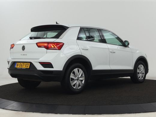 Volkswagen T-Roc 1.0 TSI | Adaptive cruise | Carplay | Airco | DAB | Bluetooth ActivLease financial lease