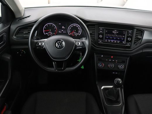 Volkswagen T-Roc 1.0 TSI | Adaptive cruise | Carplay | Airco | DAB | Bluetooth ActivLease financial lease