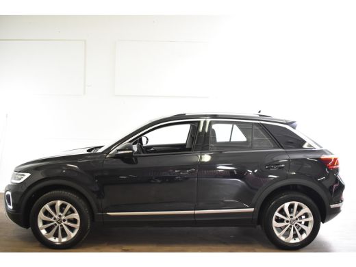 Volkswagen T-Roc 1.5 TSI 150PK DSG STYLE VIRTUAL/CARPLAY/CAMERA ActivLease financial lease