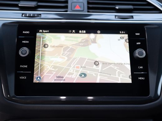 Volkswagen Tiguan 1.4 TSI eHybrid R-Line Business+ | 360 Camera | Panodak | 20'' | Keyless | Prijs Rijklaar!! ActivLease financial lease