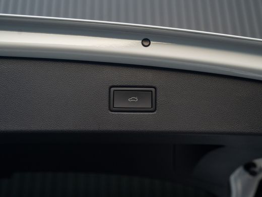 Volkswagen Tiguan 1.4 TSI eHybrid R-Line Business+ | 360 Camera | Panodak | 20'' | Keyless | Prijs Rijklaar!! ActivLease financial lease