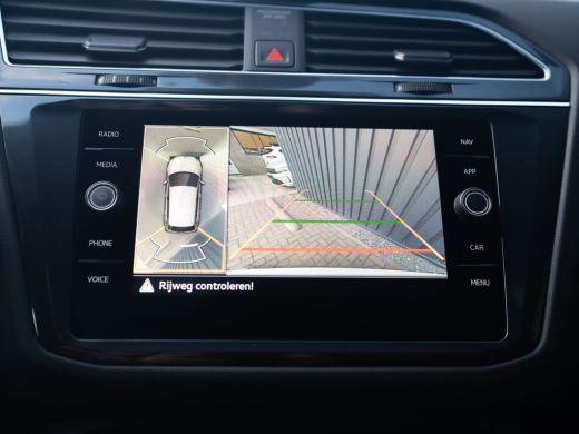 Volkswagen Tiguan 1.4 TSI eHybrid R-Line Business+ | 360 Camera | Panodak | 20'' | Keyless | Prijs Rijklaar!! ActivLease financial lease