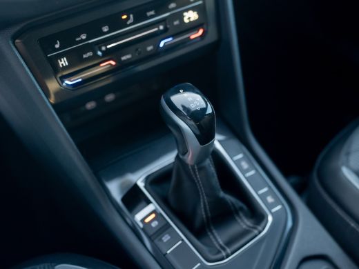 Volkswagen Tiguan 1.5 TSI R-Line Business+ | 360 Camera | 20'' | IQ Light | Groot Navi | Prijs Rijklaar!! ActivLease financial lease