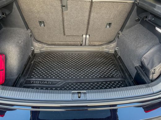 Volkswagen Tiguan 1.5 TSI R-Line Business+ | 360 Camera | 20'' | IQ Light | Groot Navi | Prijs Rijklaar!! ActivLease financial lease