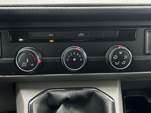 Volkswagen Transporter 2.0 TDI 111 PK / L2H1 / DUBBE CABINE / 1e EIG. / IMPERIAAL / TREKHAAK / AIRCO / CRUISE ActivLease financial lease